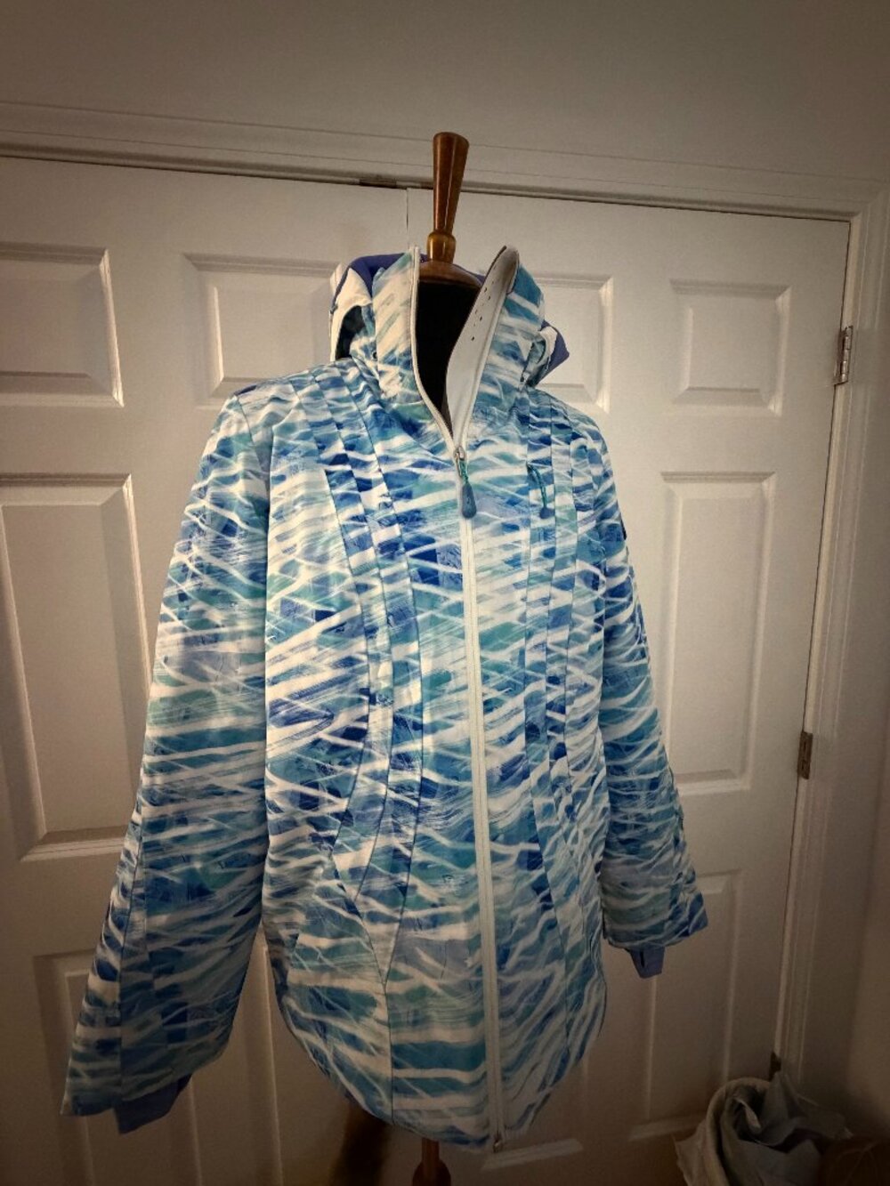 Obermeyer Women’s Ski Jacket Size 12 Blue Teal White Print Hooded Winter Coat